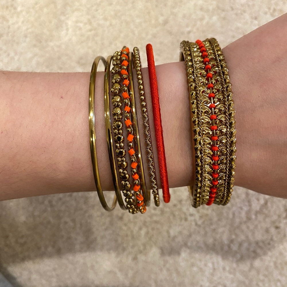 Set of bangles